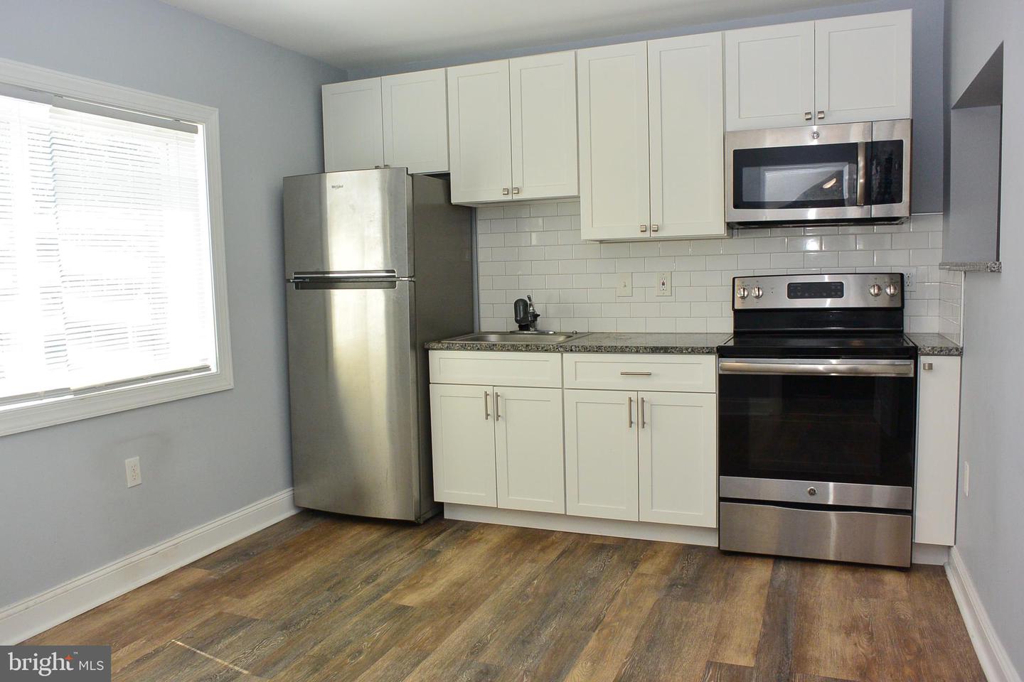 6807 York Rd #b Property Photo 8