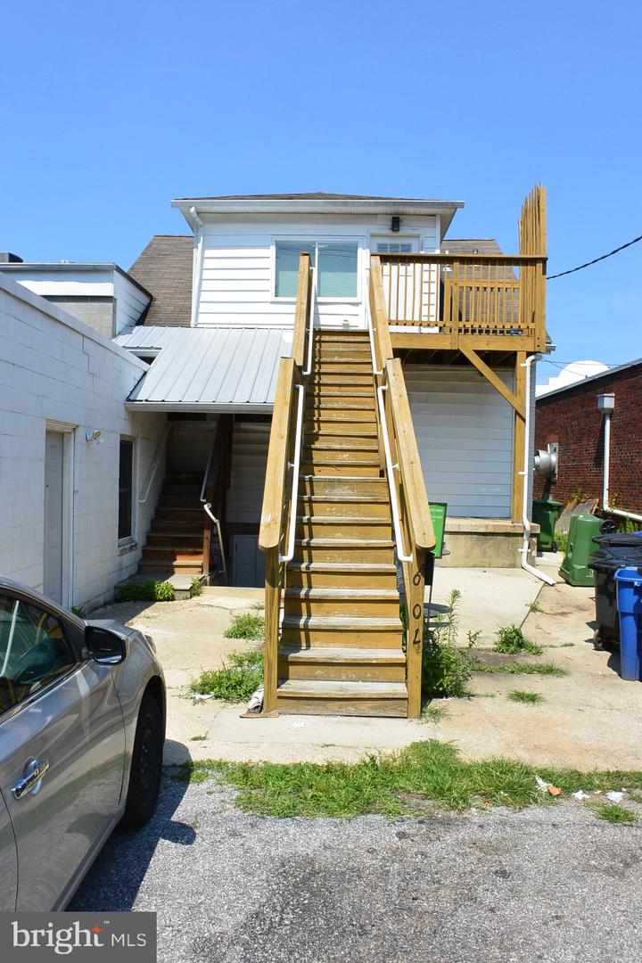 6807 York Rd #b Property Photo 11