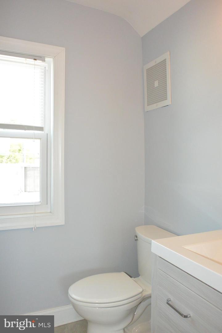 6807 York Rd #b Property Photo 22