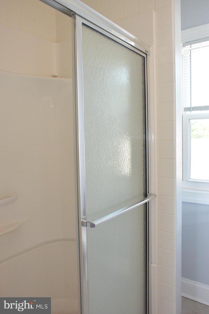 6807 York Rd #b Property Photo 24