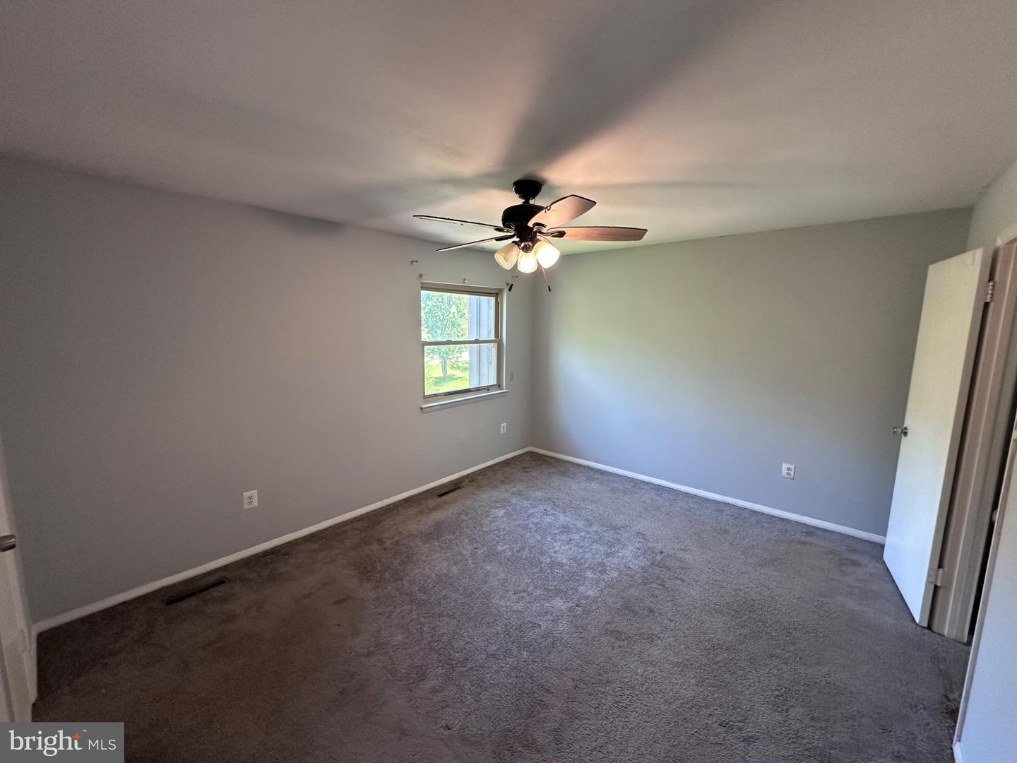 133 Bourbon Ct Property Photo 7