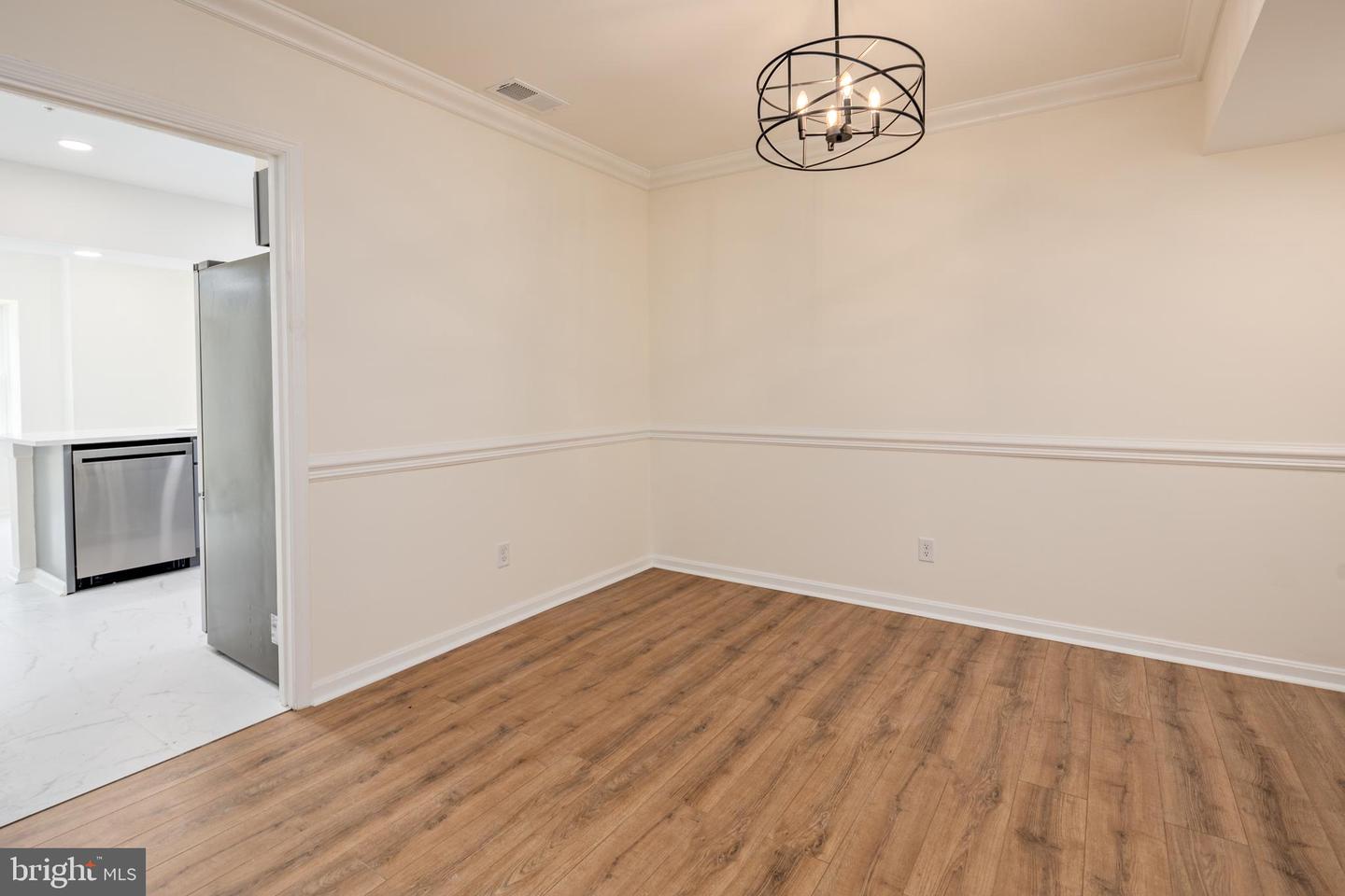 200 Belmont Forest Ct #101 Property Photo 8