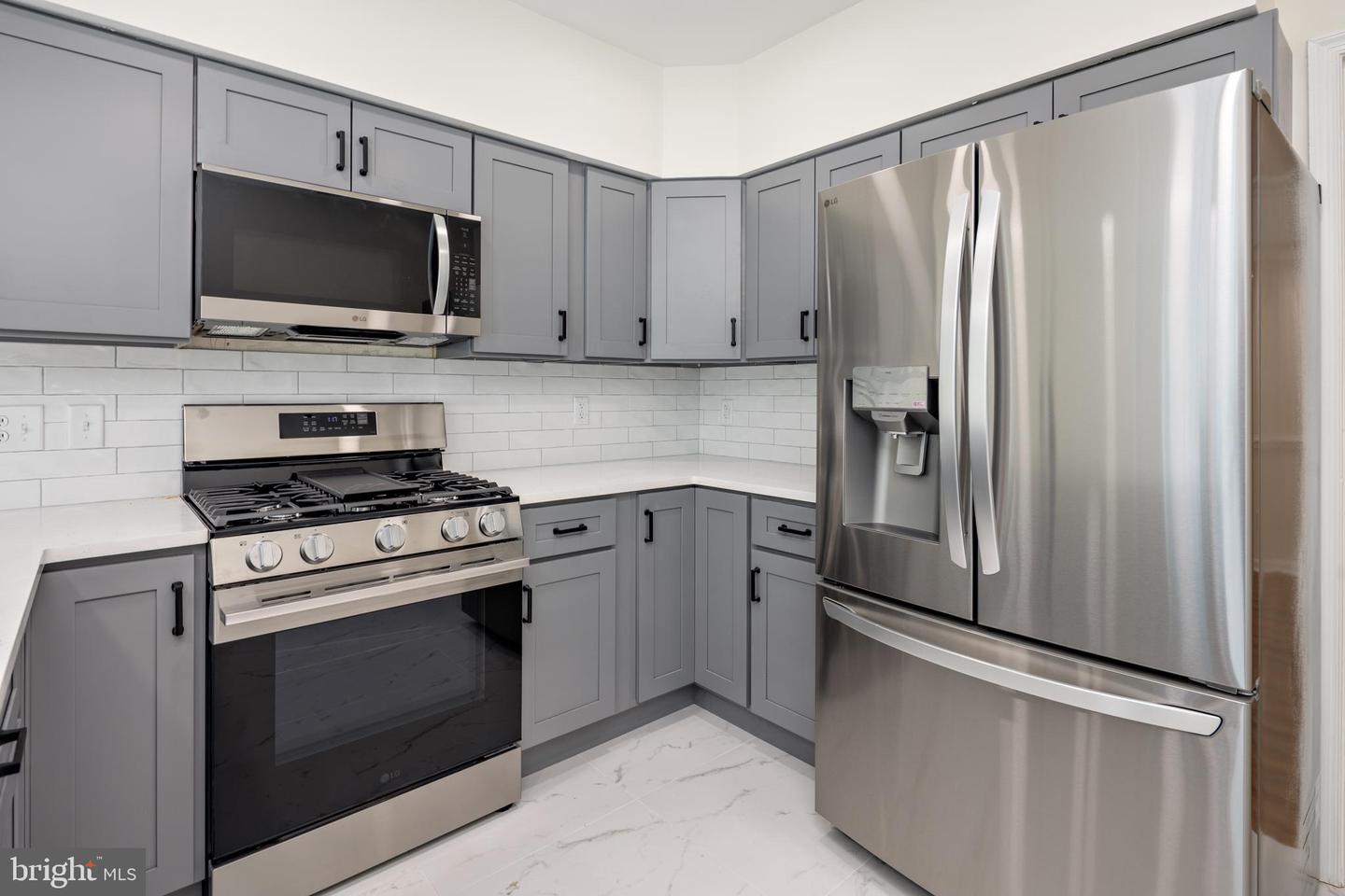 200 Belmont Forest Ct #101 Property Photo 11