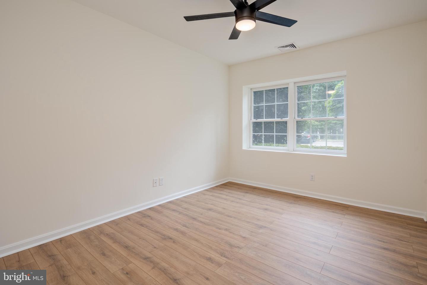 200 Belmont Forest Ct #101 Property Photo 25