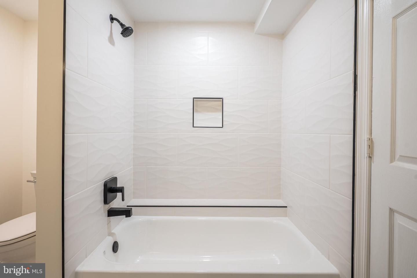 200 Belmont Forest Ct #101 Property Photo 31