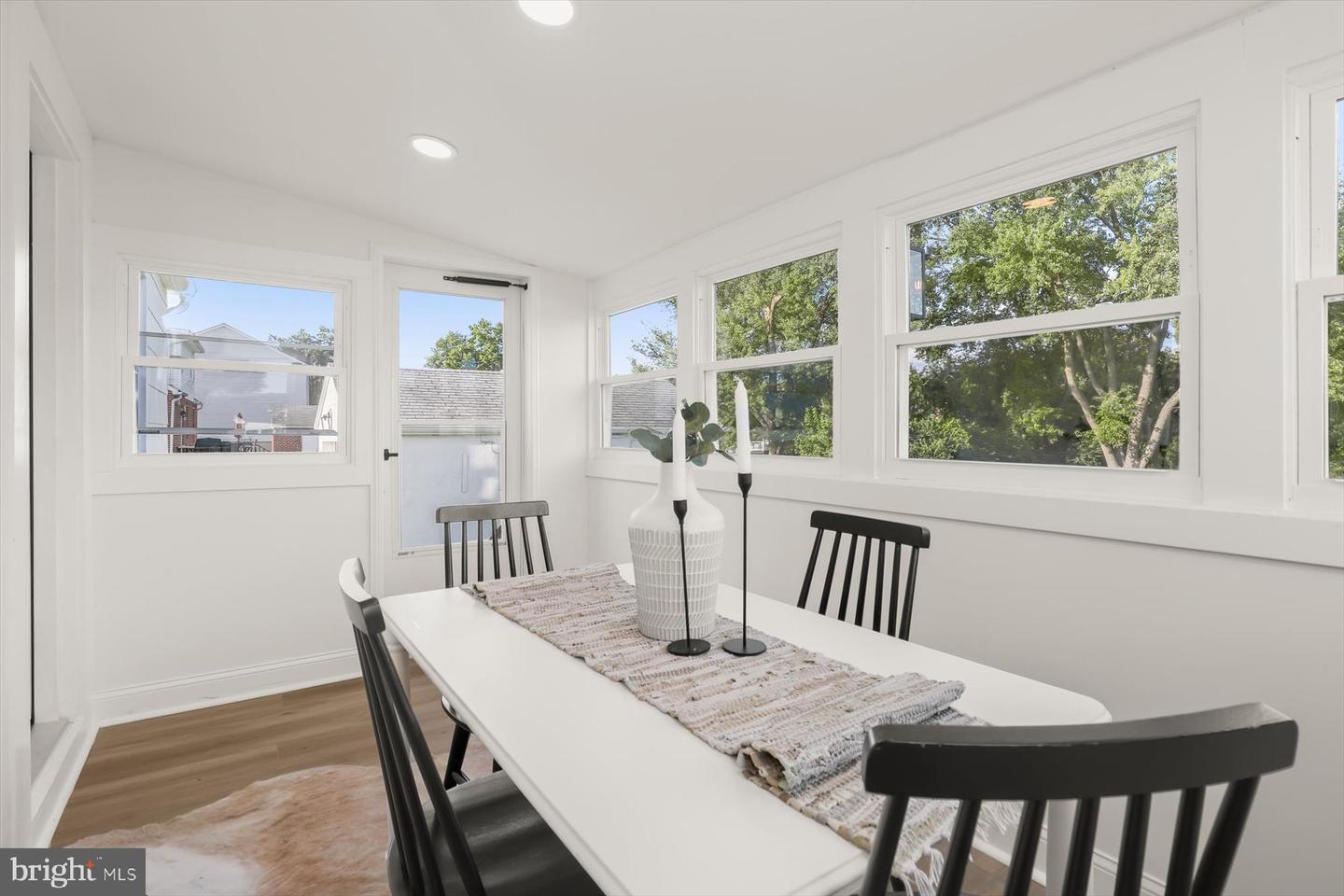 6521 Ridge Rd Property Photo 10