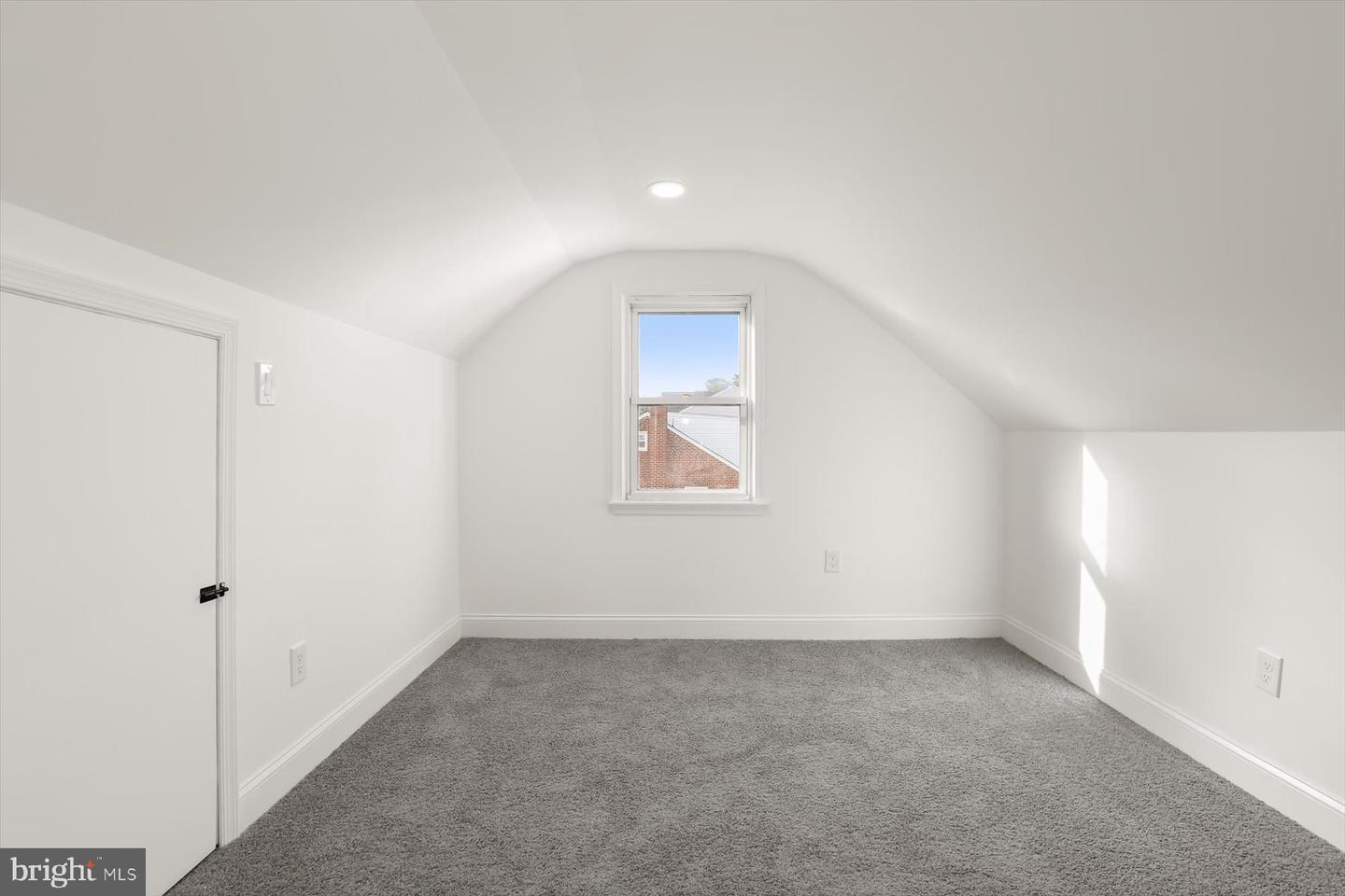 6521 Ridge Rd Property Photo 19