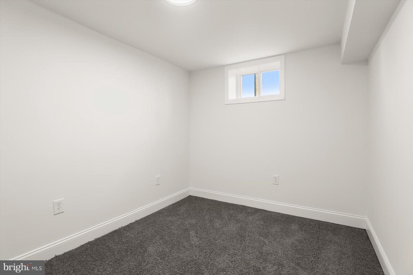 6521 Ridge Rd Property Photo 23