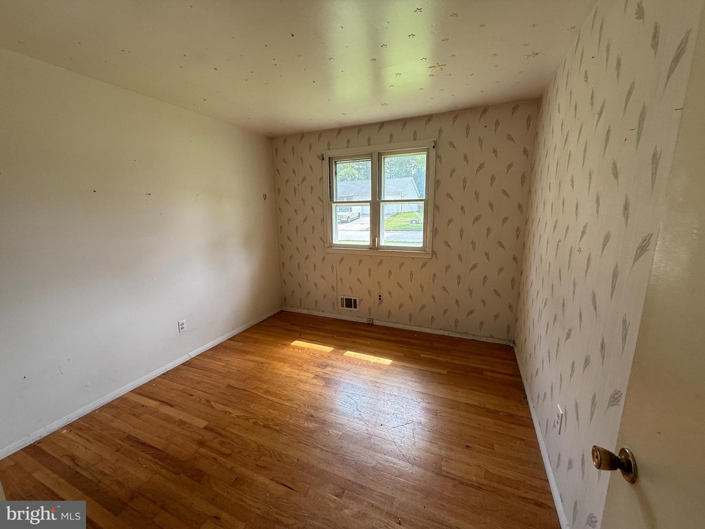103 Sacred Heart Ln Property Photo 3