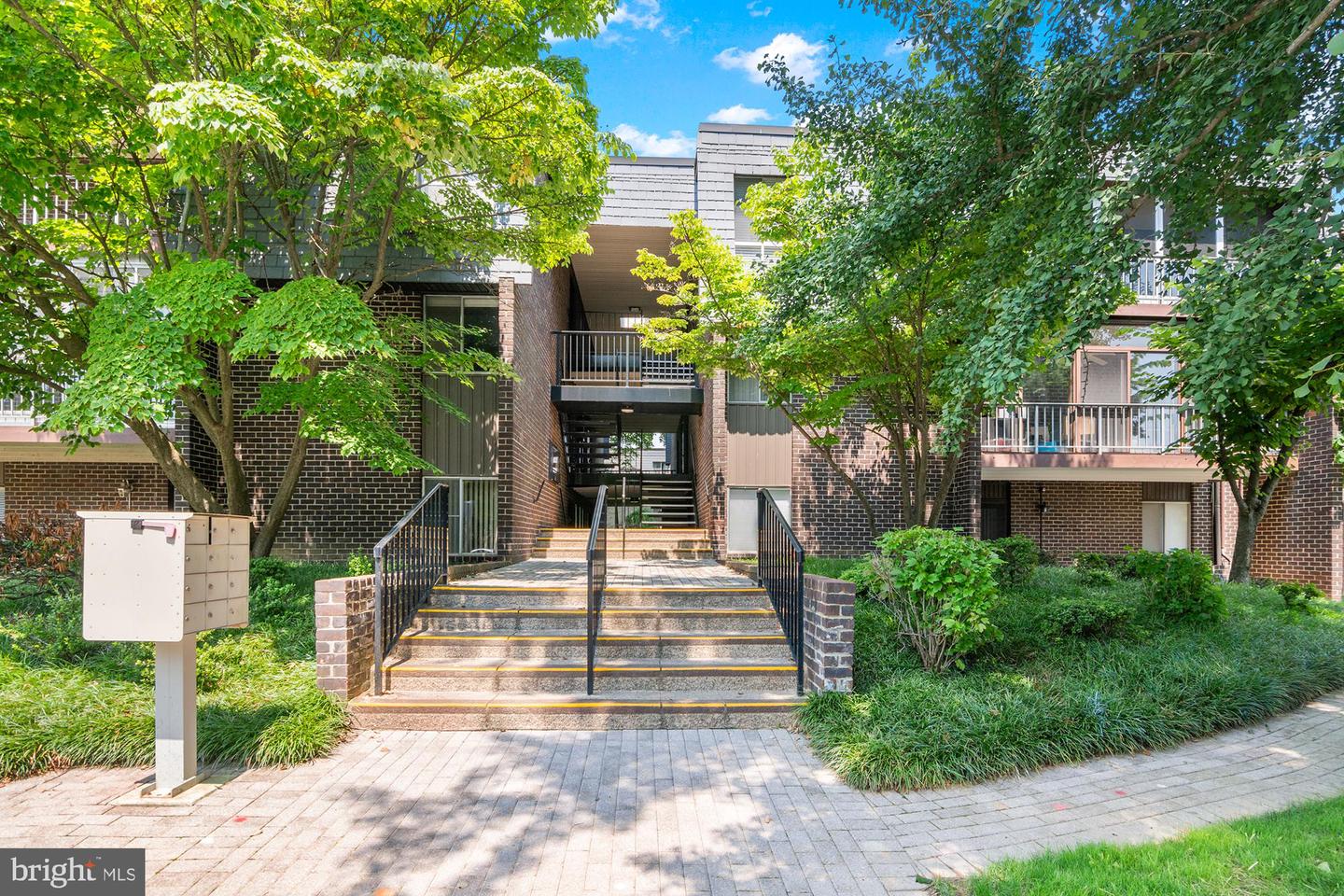25 Stonehenge Cir #25-5 Property Photo 1