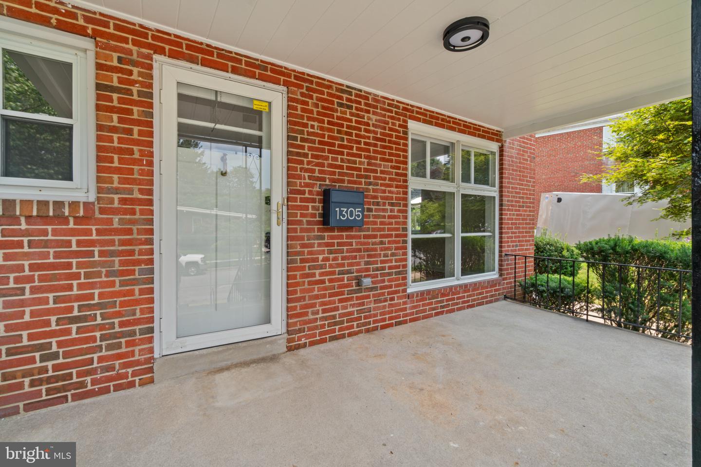 1305 Brixton Rd Property Photo 4