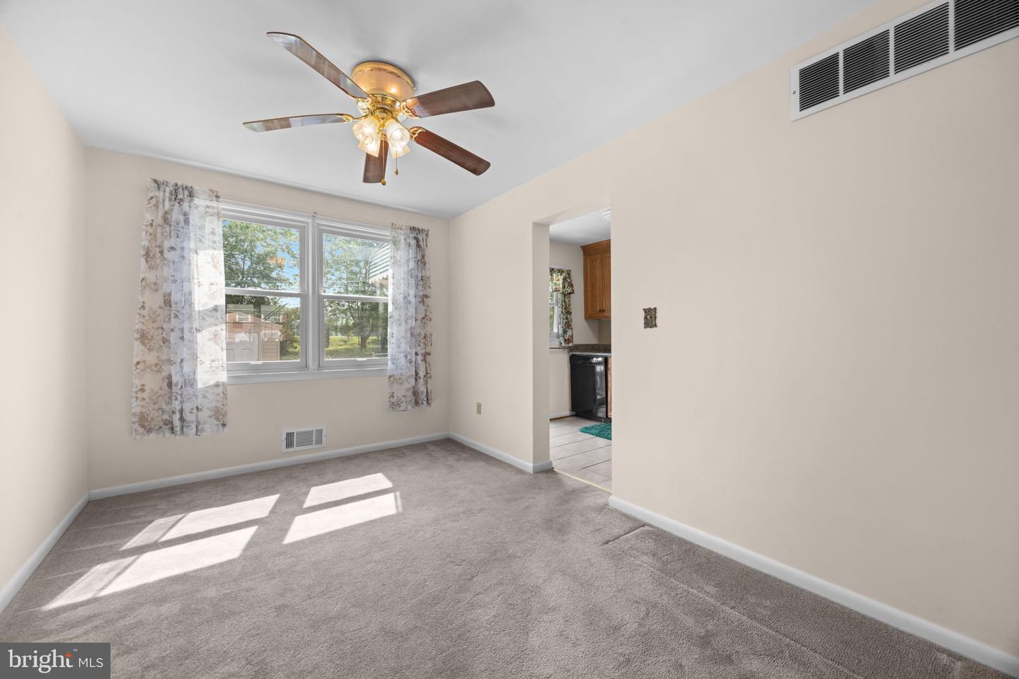 8549 Harris Ave Property Photo 9