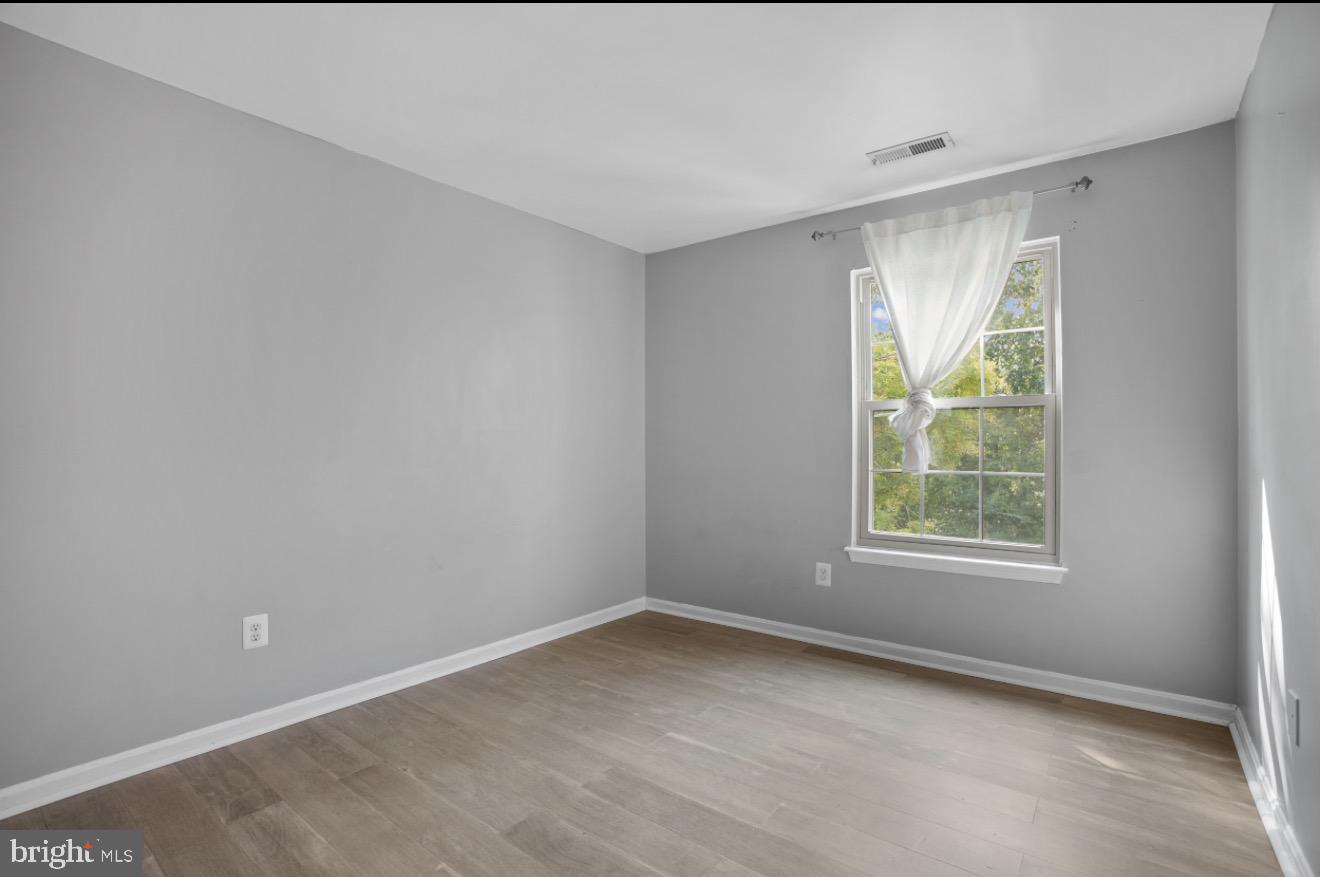 4 Cedar Valley Pl #202 Property Photo 14