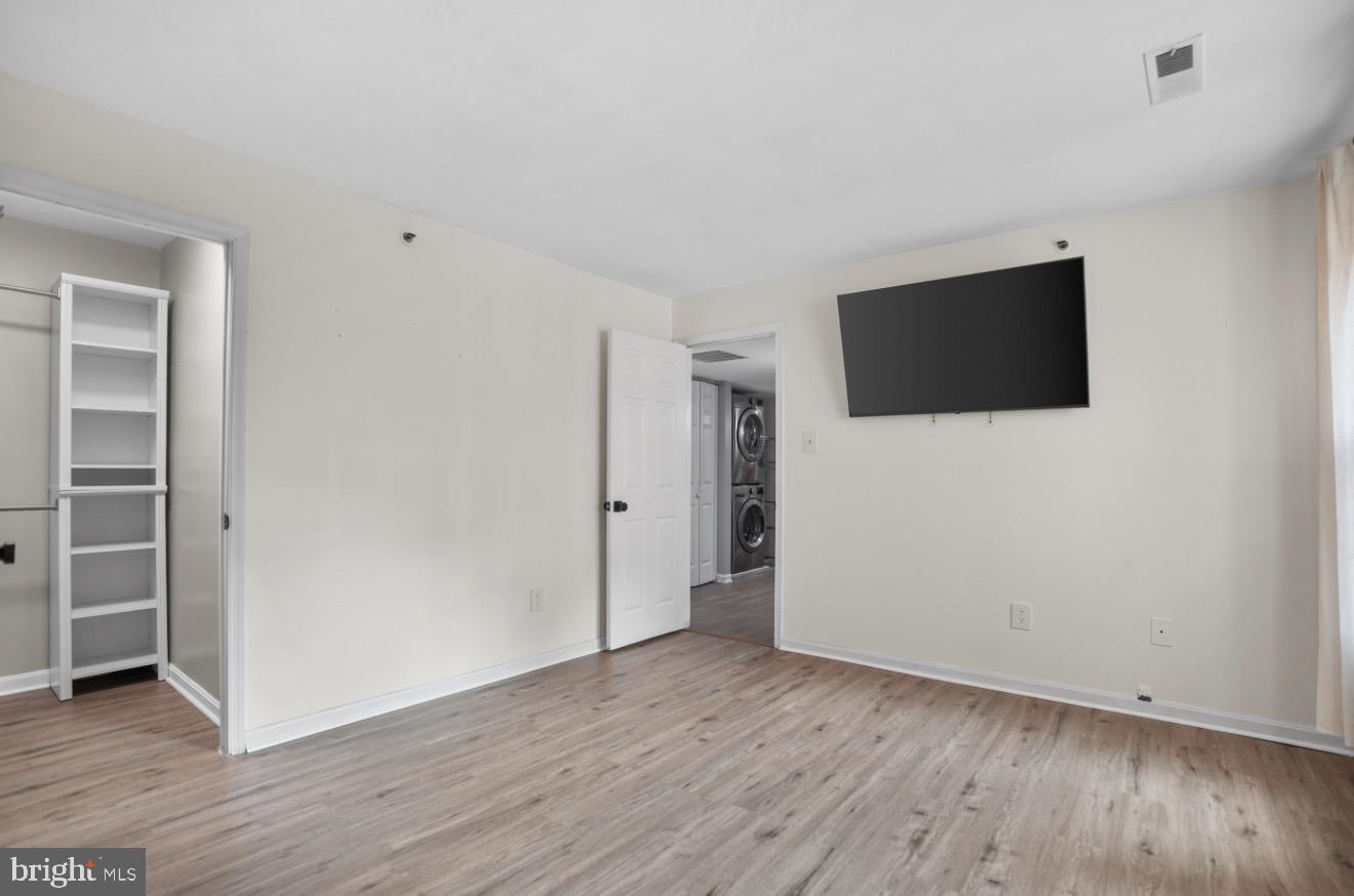 4 Cedar Valley Pl #202 Property Photo 19