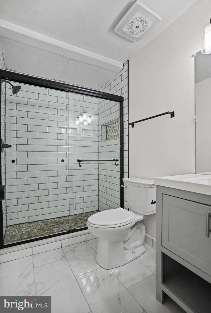 4 Cedar Valley Pl #202 Property Photo 23
