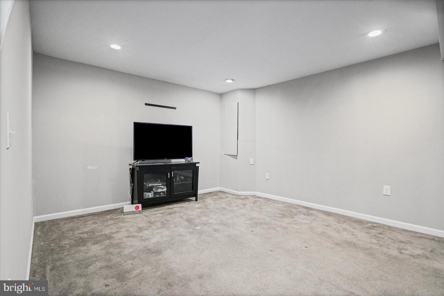 2667 West Park Dr Property Photo 26