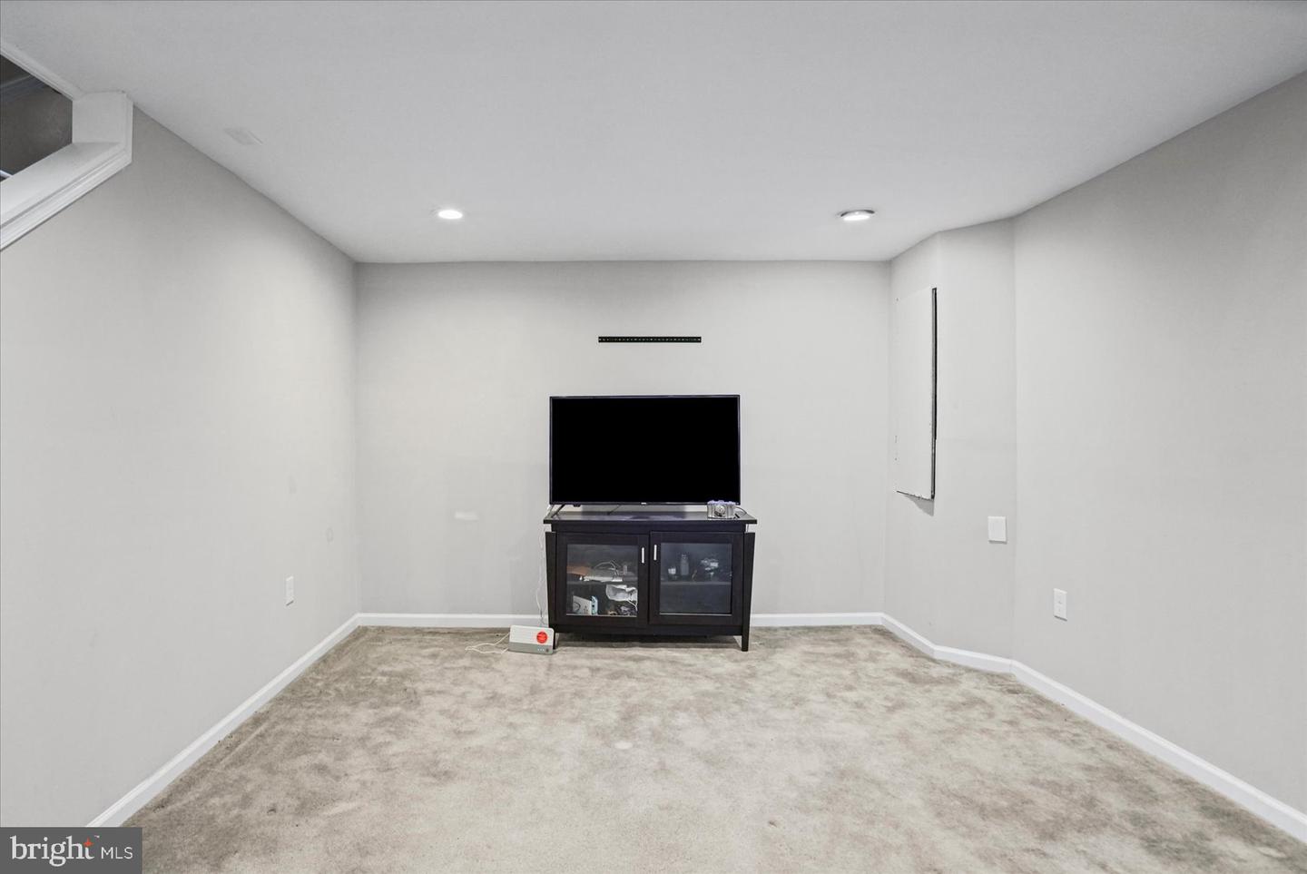 2667 West Park Dr Property Photo 37