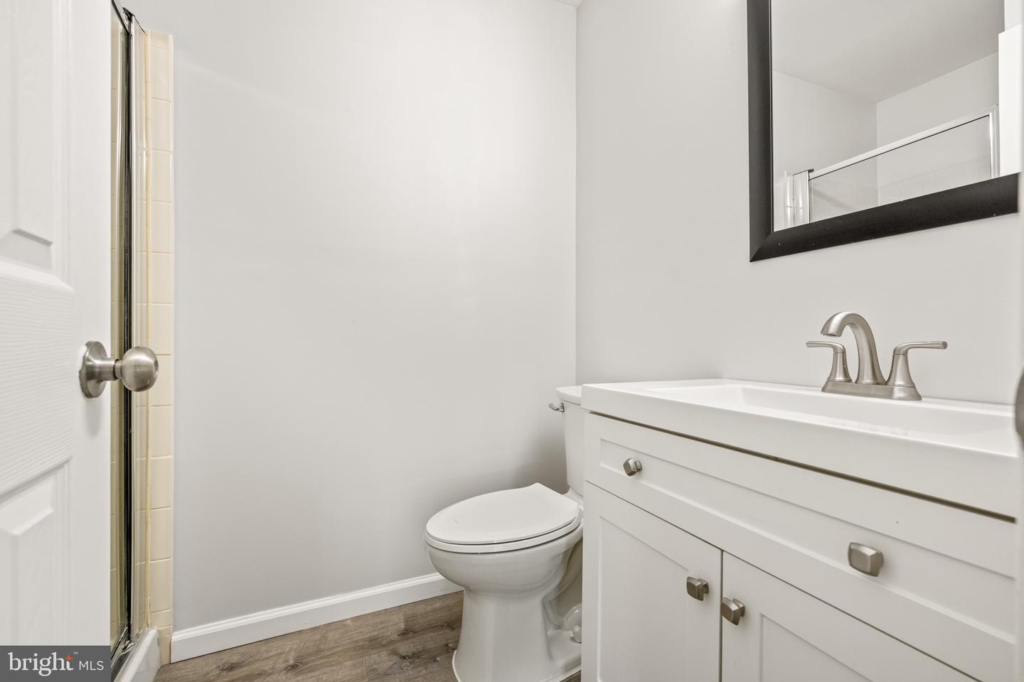 884 Lowe Rd Property Photo 6