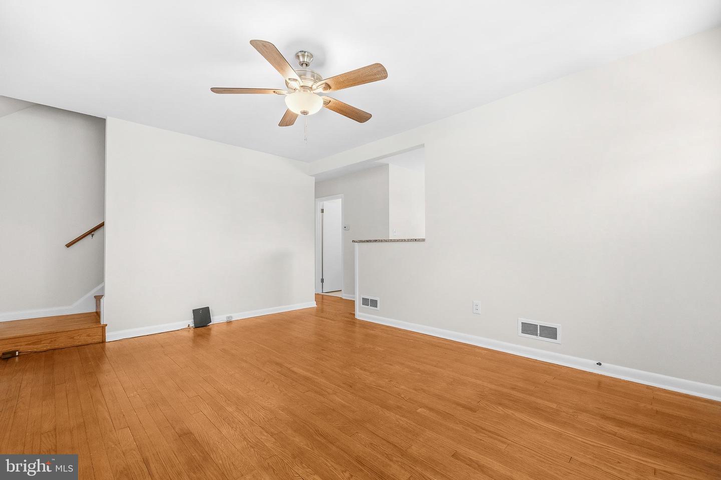 3016 5th Ave Property Photo 5