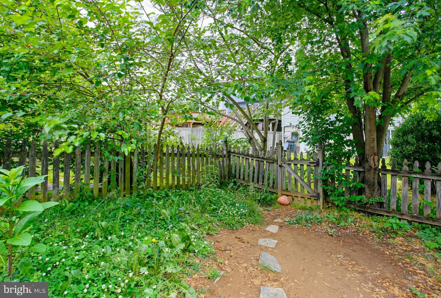 10 Kilmory Ct #24e Property Photo 22