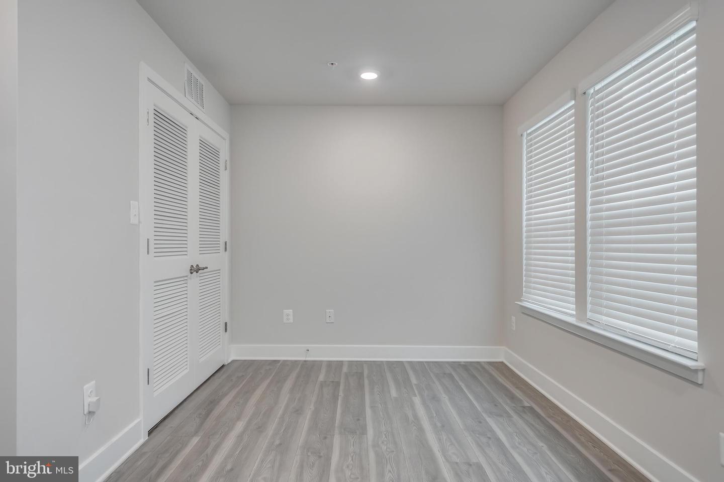 7793 Barrensdale Rd Property Photo 5