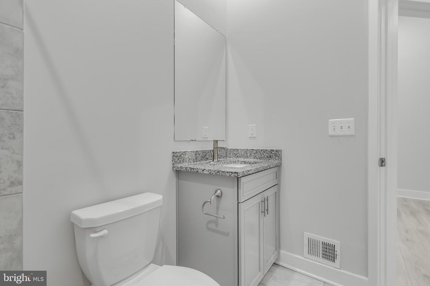 7793 Barrensdale Rd Property Photo 26