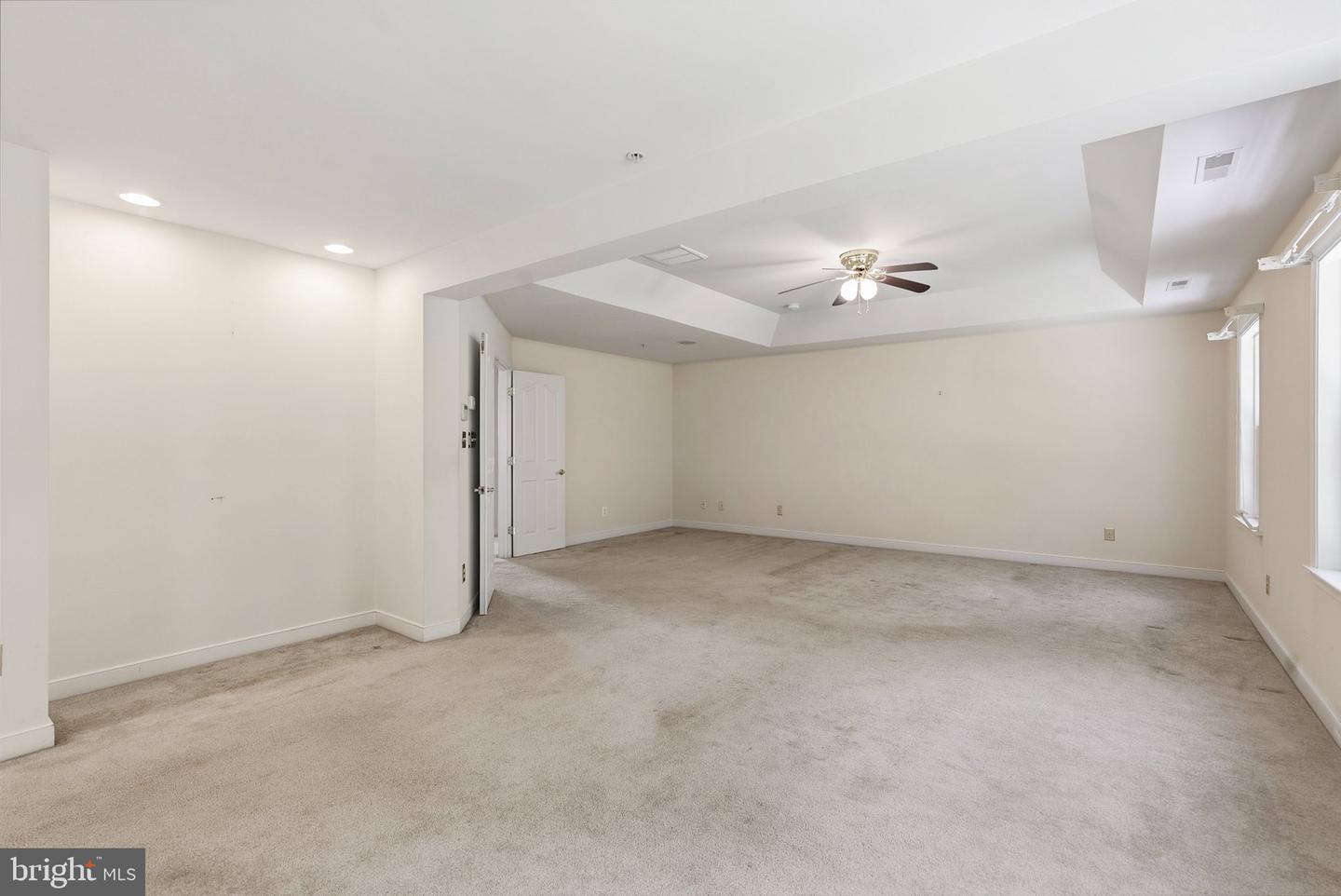 915 Zenith Dr Property Photo 27