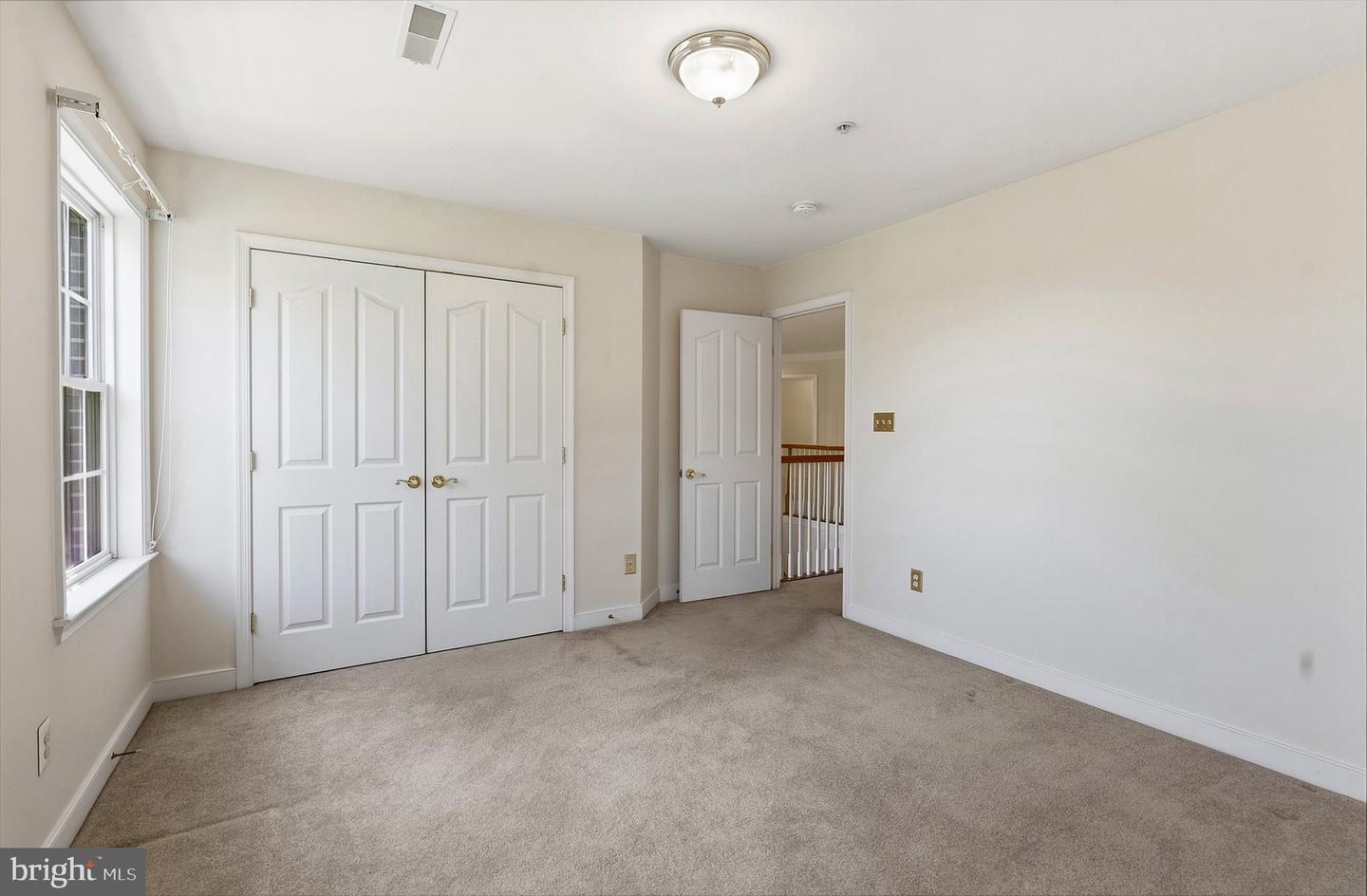 915 Zenith Dr Property Photo 40