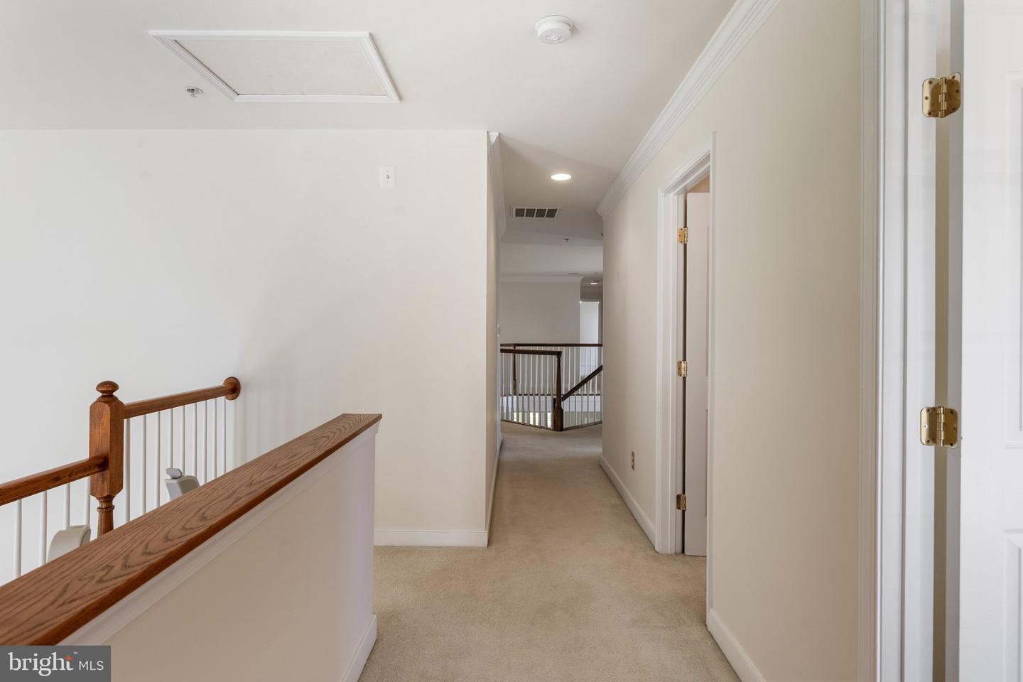 915 Zenith Dr Property Photo 43