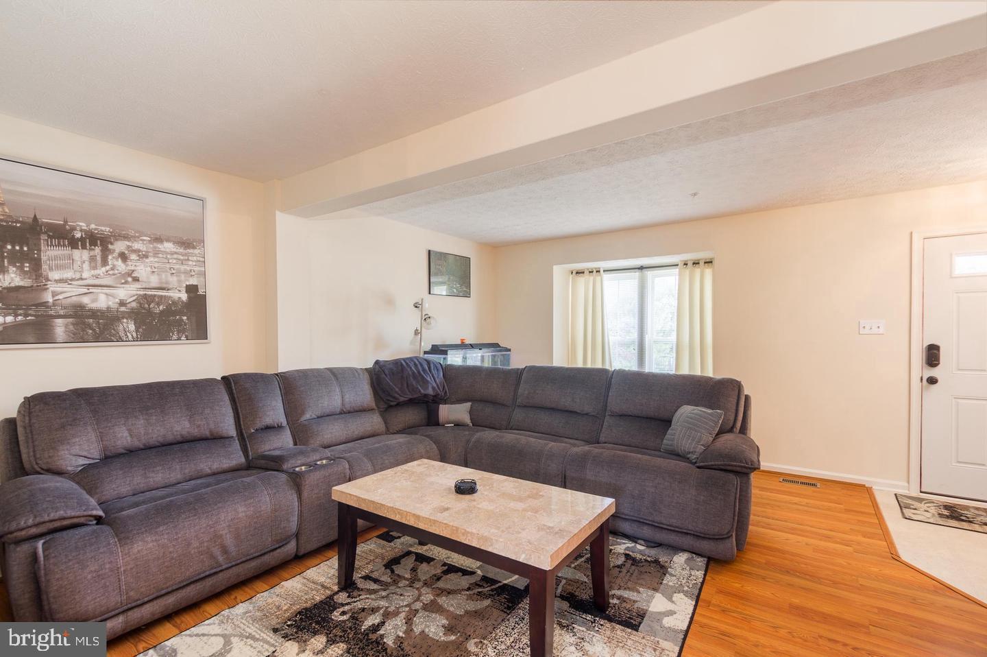 5303 Abbeywood Ct Property Photo 3