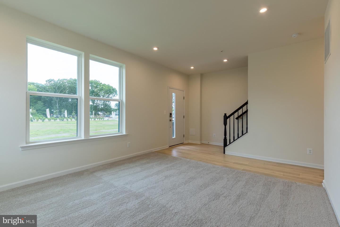 1823 Constellation Dr Property Photo 11