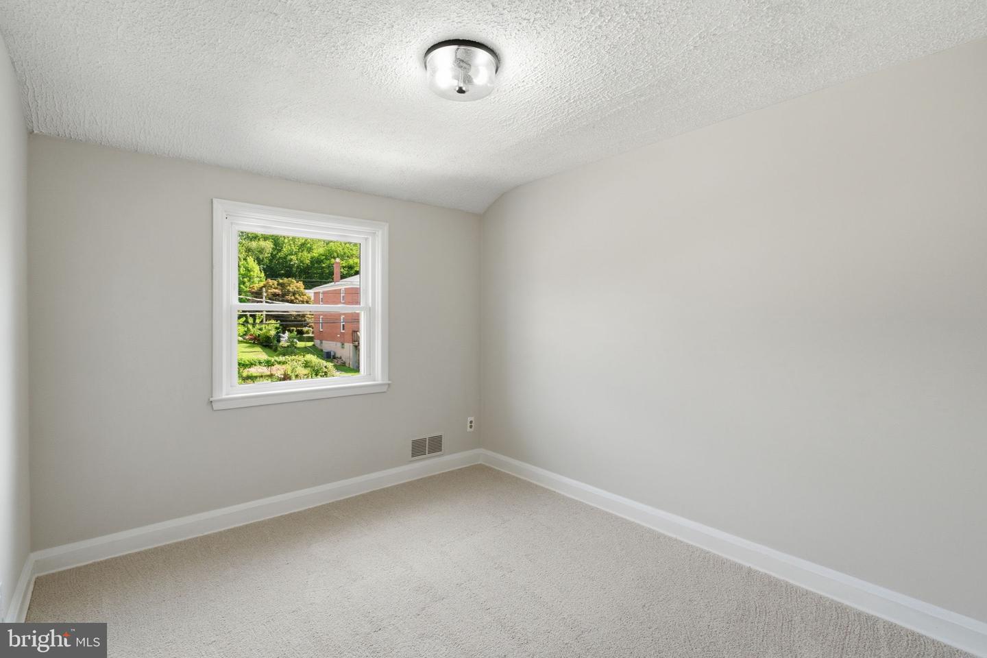 1808 Darrich Dr Property Photo 21