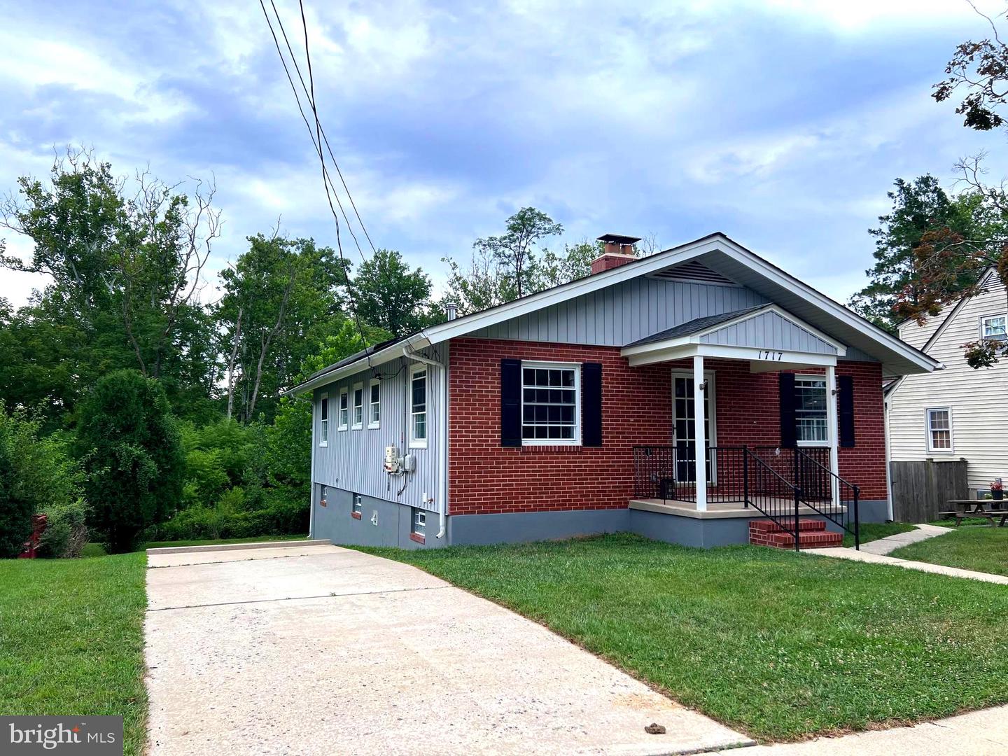 1717 Greenspring Dr Property Photo 2