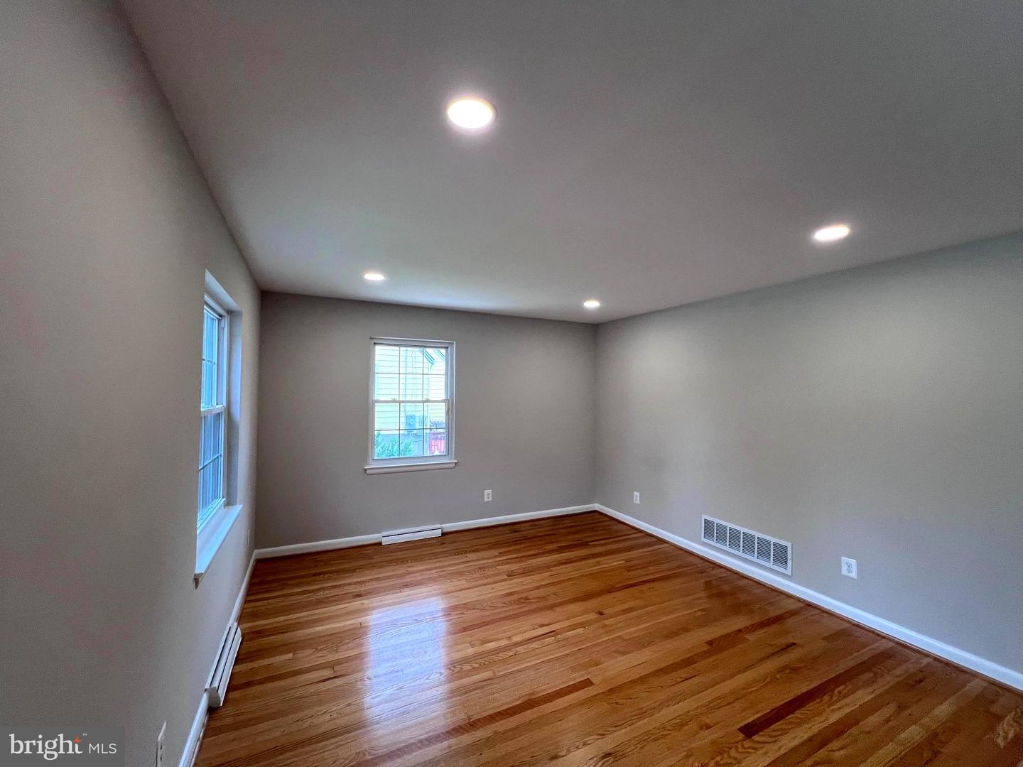 1717 Greenspring Dr Property Photo 8