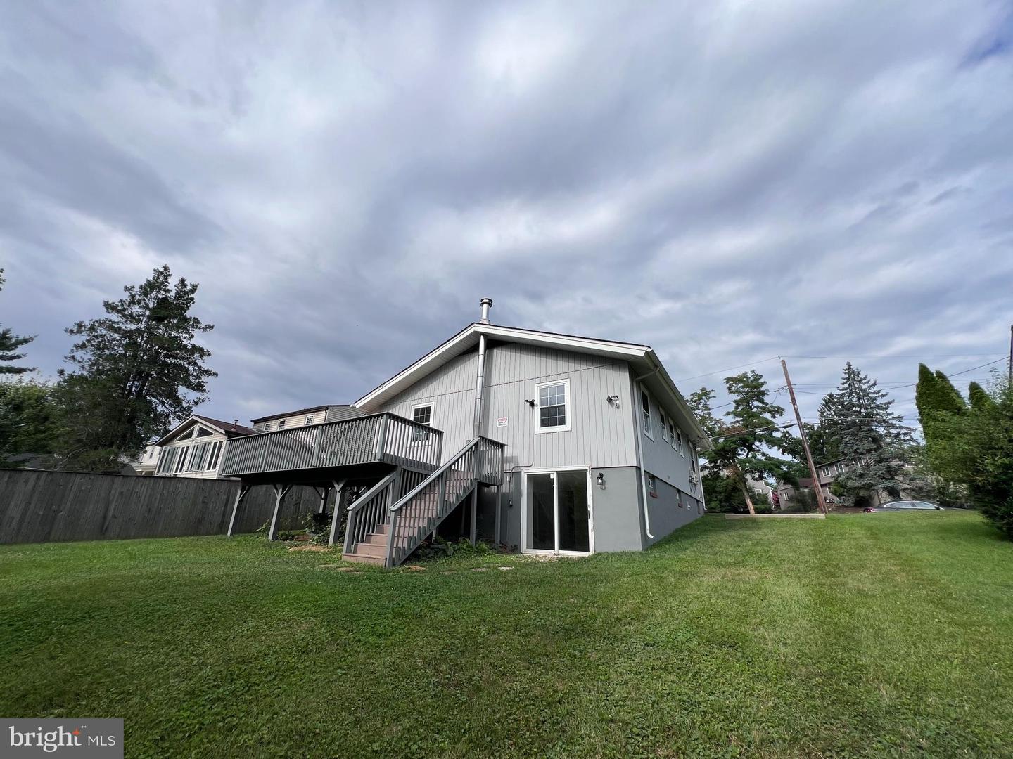 1717 Greenspring Dr Property Photo 32