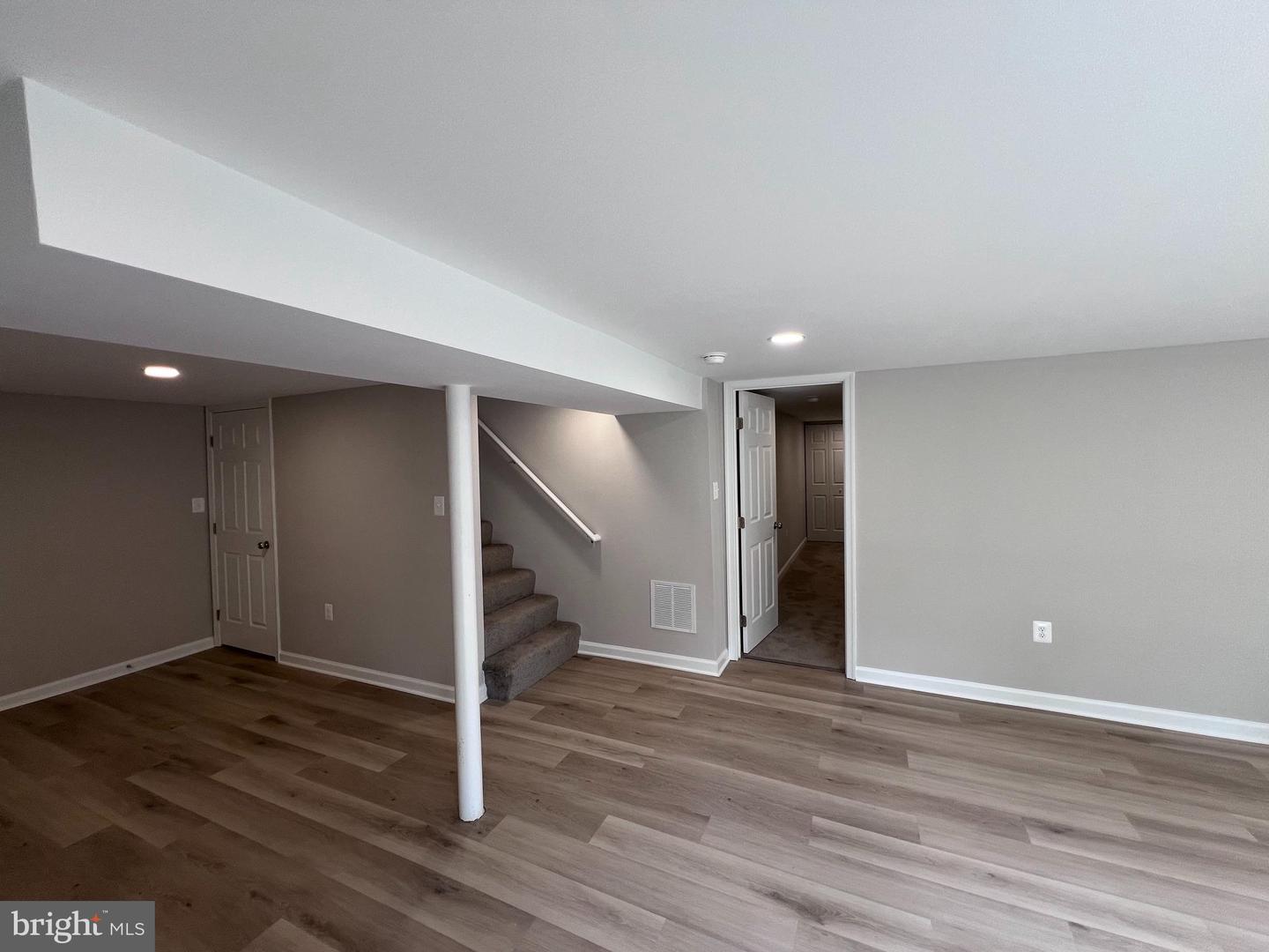 1717 Greenspring Dr Property Photo 44