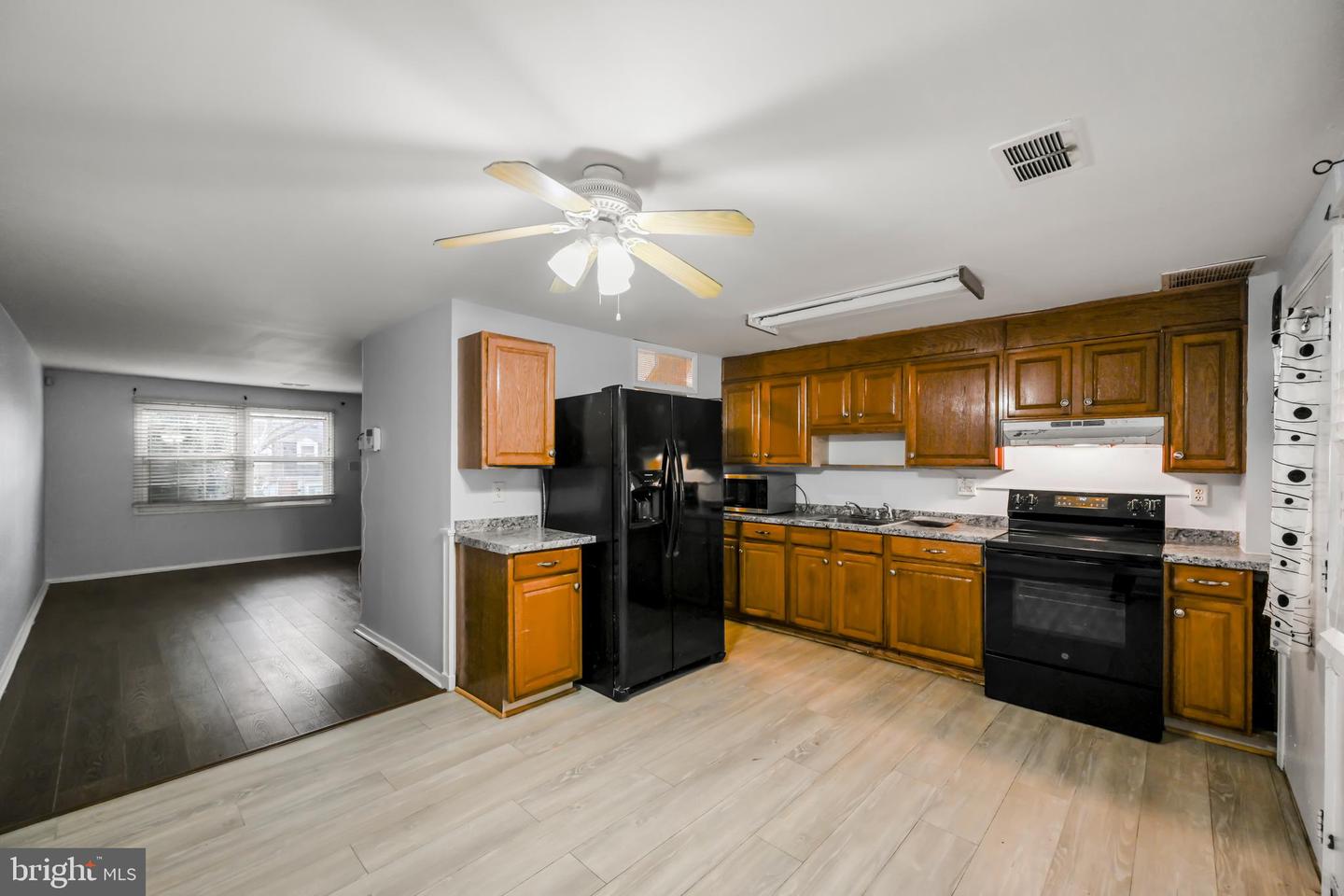 1610 Wentworth Ave Property Photo 13