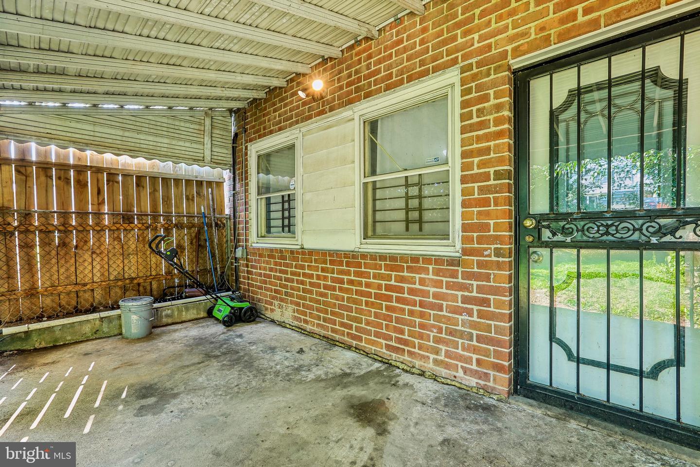 454 Bigley Ave Property Photo 7