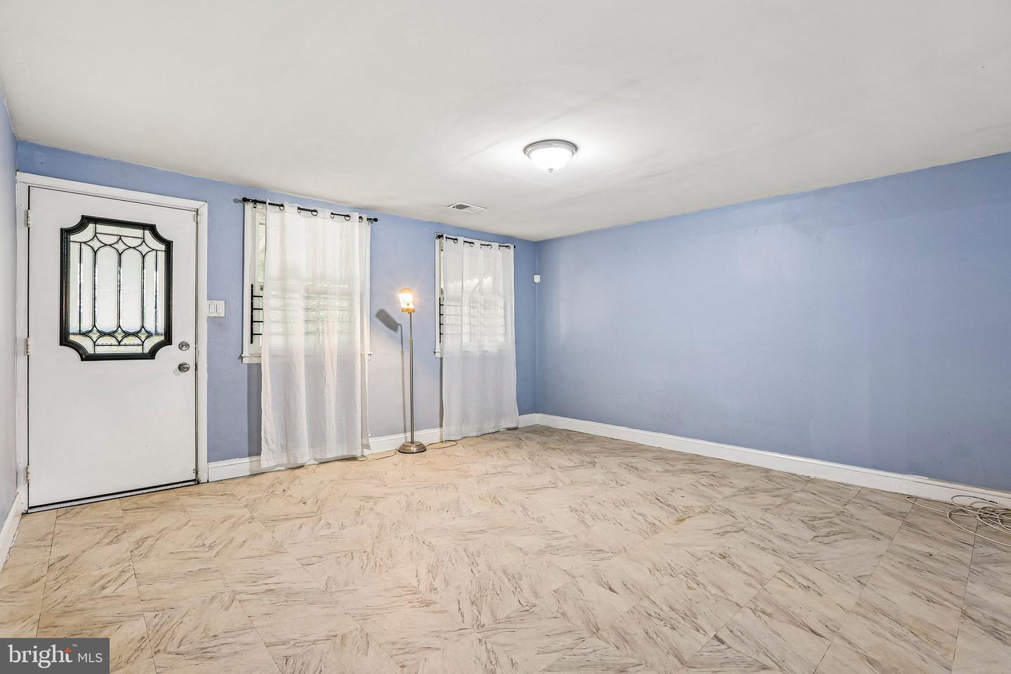 454 Bigley Ave Property Photo 8