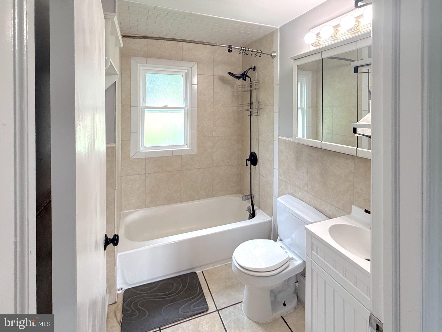 909 Chromine Rd Property Photo 19