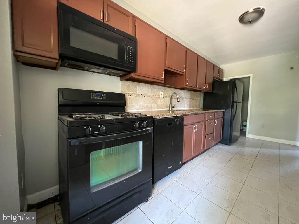 2980 Cornwall Rd Property Photo 1