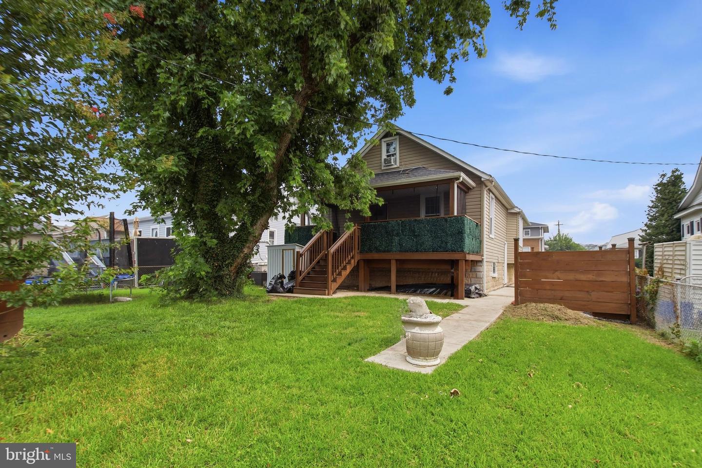 1742 Leslie Rd Property Photo 35