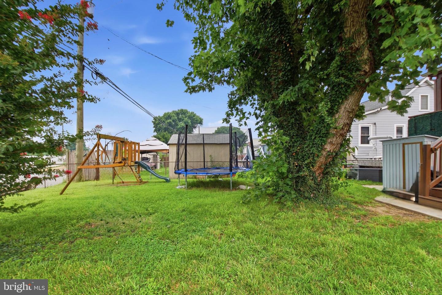 1742 Leslie Rd Property Photo 36