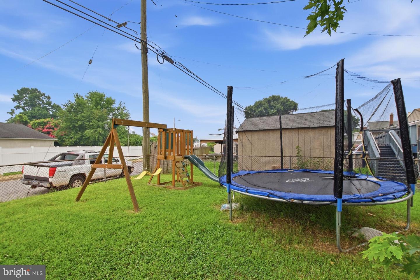 1742 Leslie Rd Property Photo 37