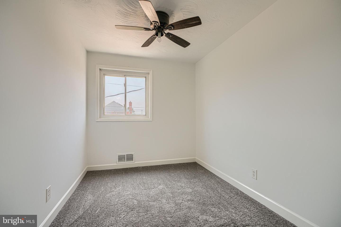7827 Harold Rd Property Photo 17