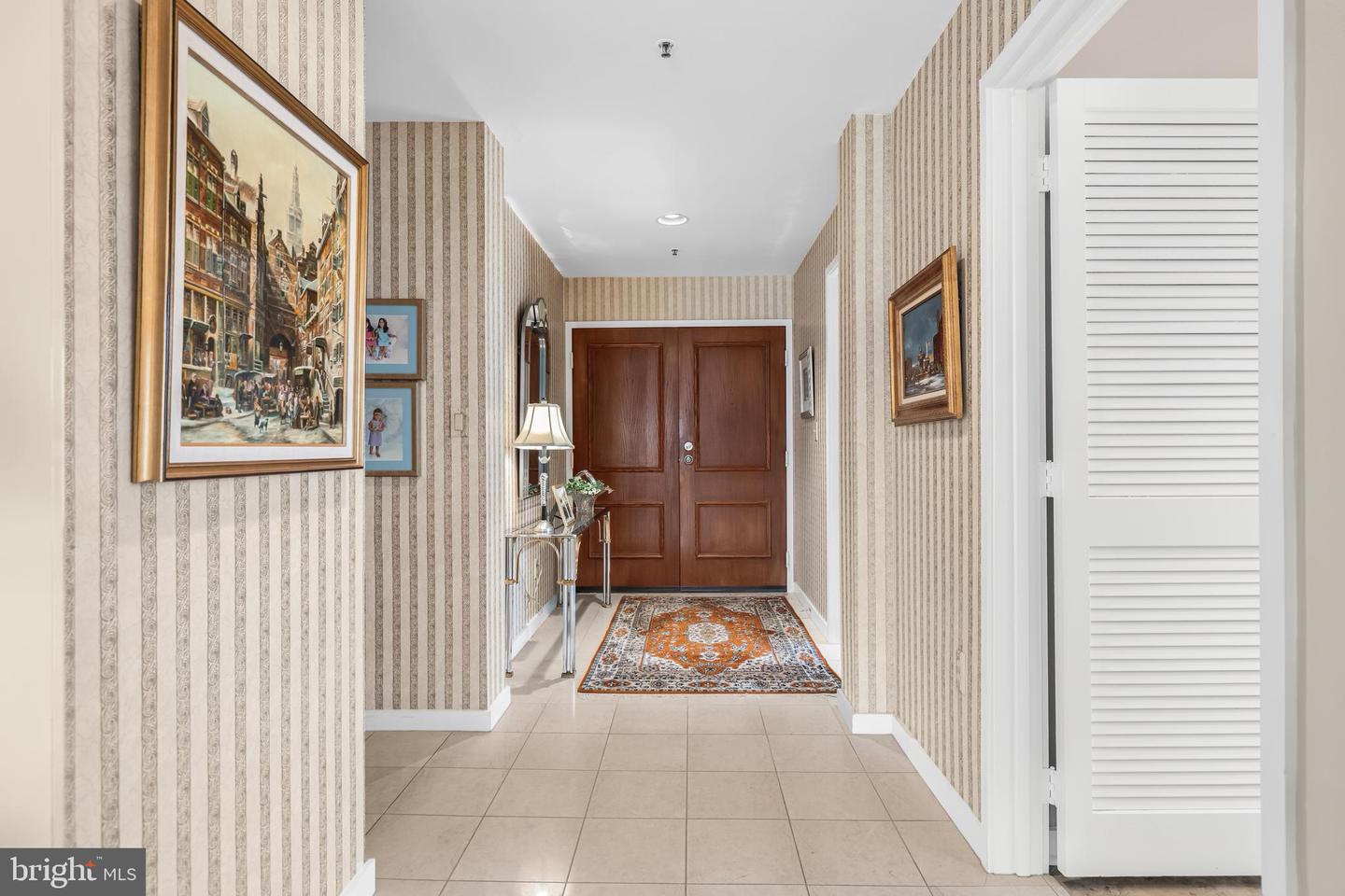 1 Gristmill Ct #302 Property Photo 6