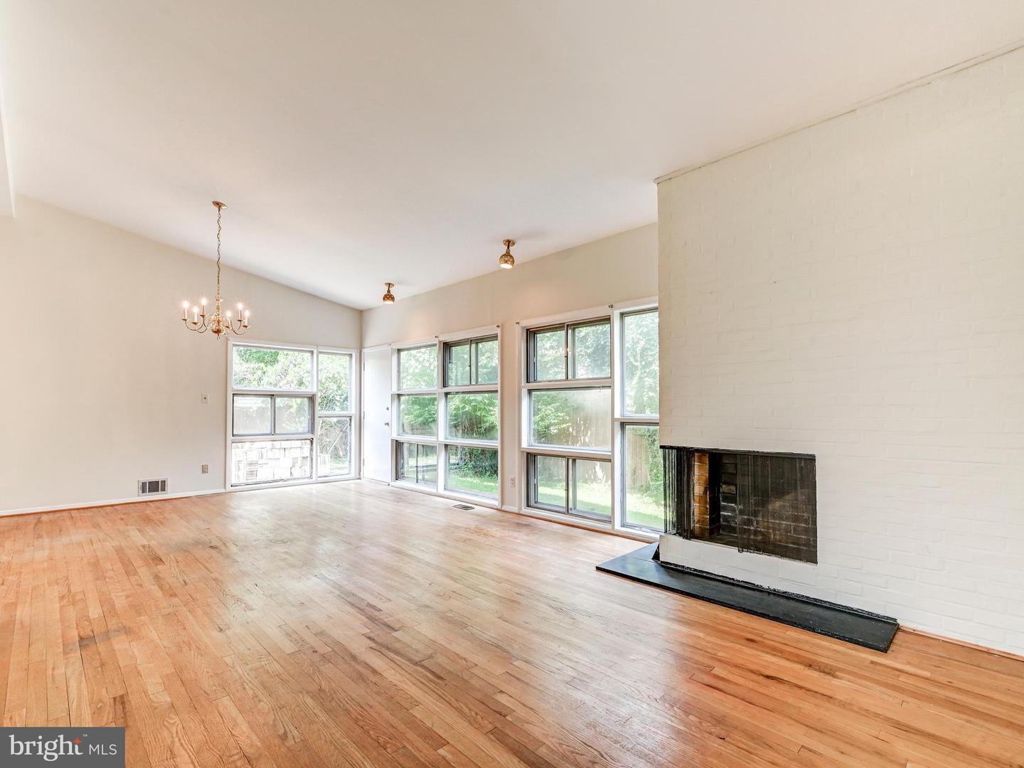 MDBC2170438 Property Photo 6