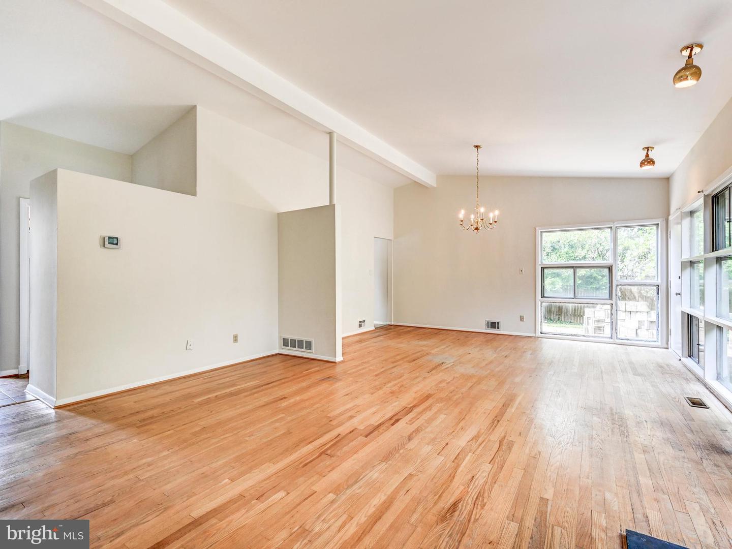 MDBC2170438 Property Photo 8
