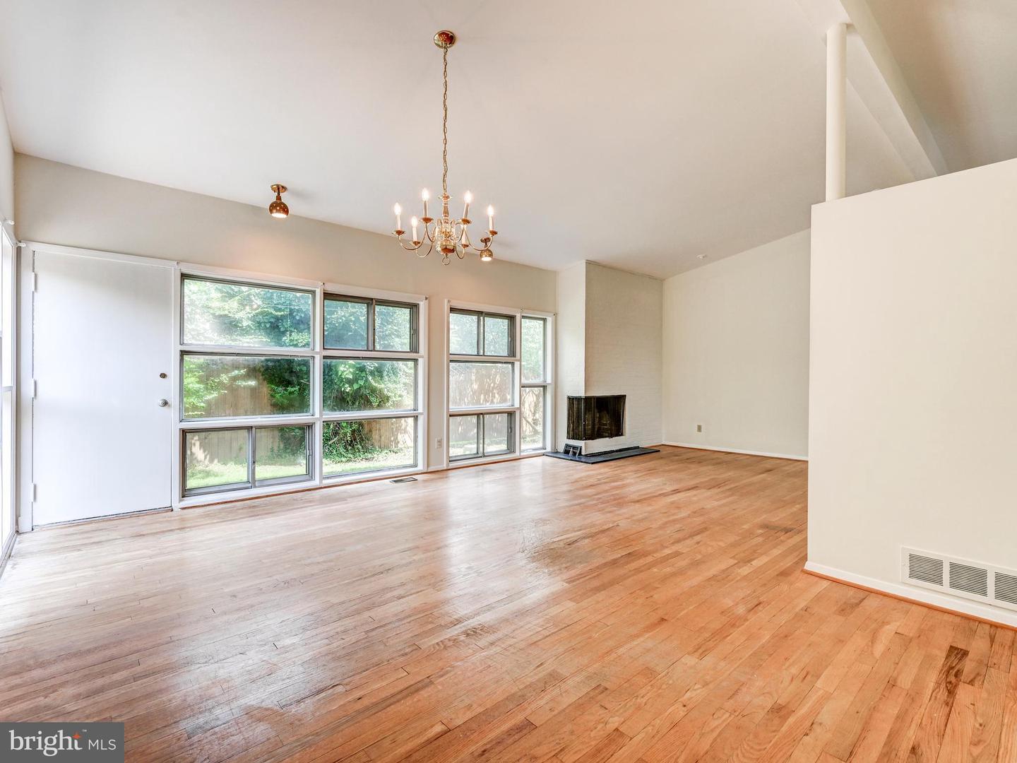 MDBC2170438 Property Photo 10
