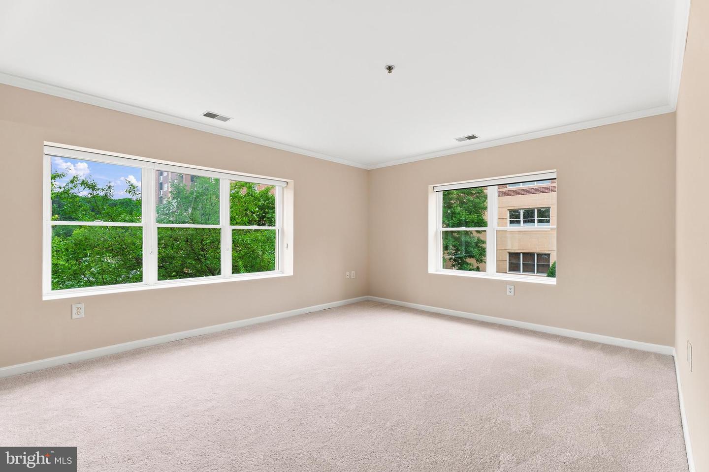 12240 Roundwood Rd #203 Property Photo 23